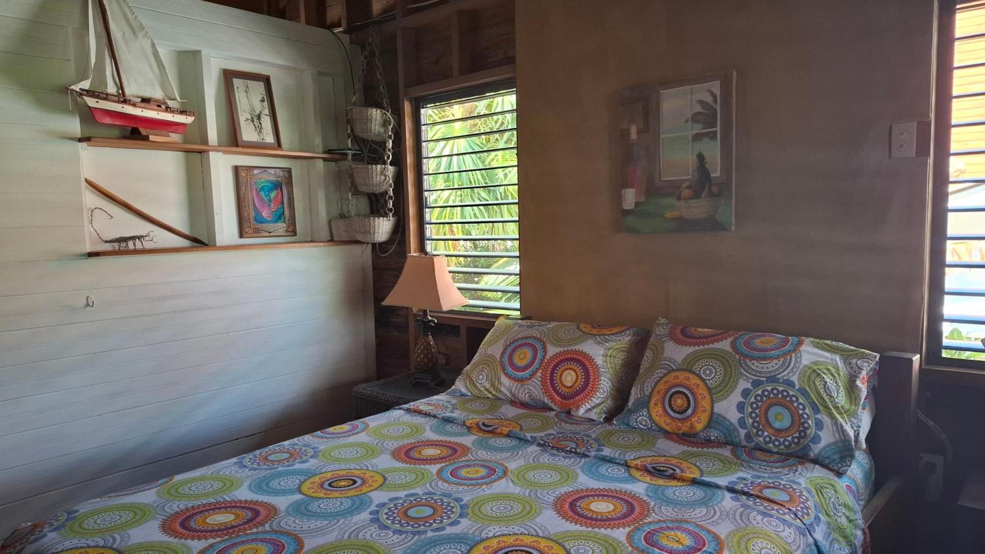 Amanda'S Place Casa Amancer - Sea View, Pool And Tropical Garden Caye Caulker Exterior photo